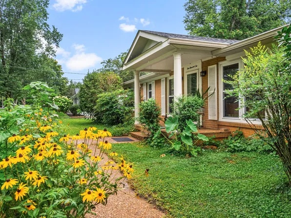 1010 Walton Dr, Murfreesboro, TN 37130