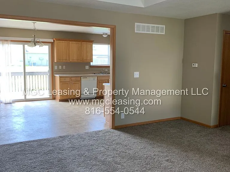 209-211 Birdie Dr — Photo 10