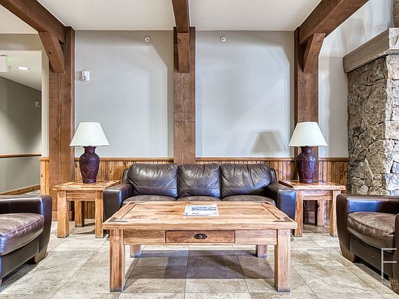 4th image of 204 Highlands Green Lodge Highfield Trl #34
