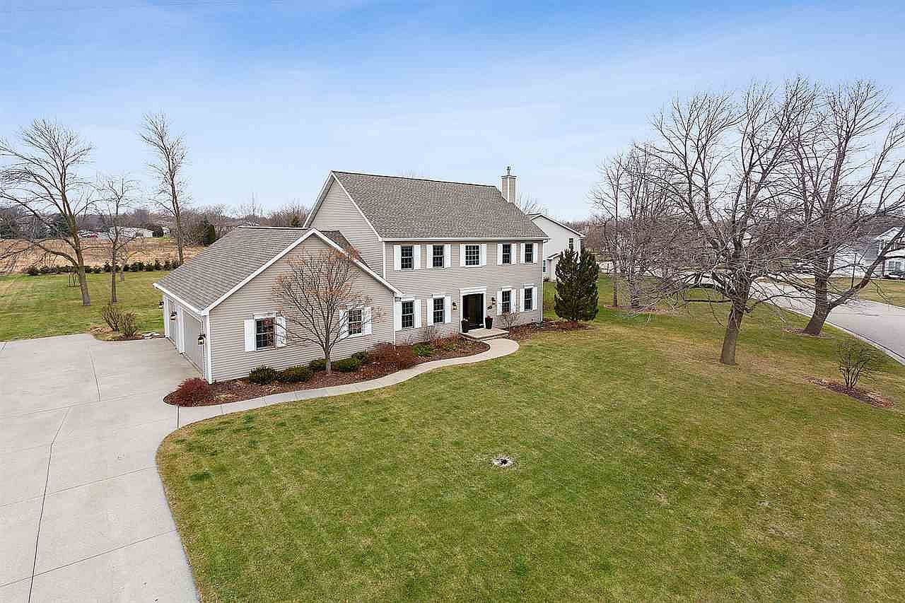 1780 Mill Pond Ln, Neenah, WI 54956 Zillow