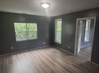 1127 Jackson St #2, Rockford, IL 61107