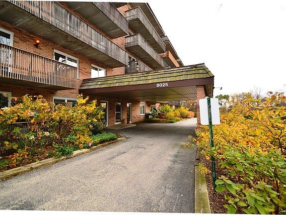 5th image of 8025 Woodglen Ln APT 512
