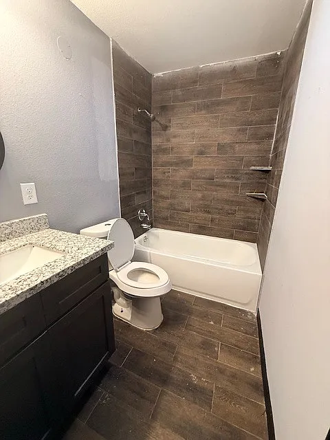 5414 Pardee Street - B — Photo 3