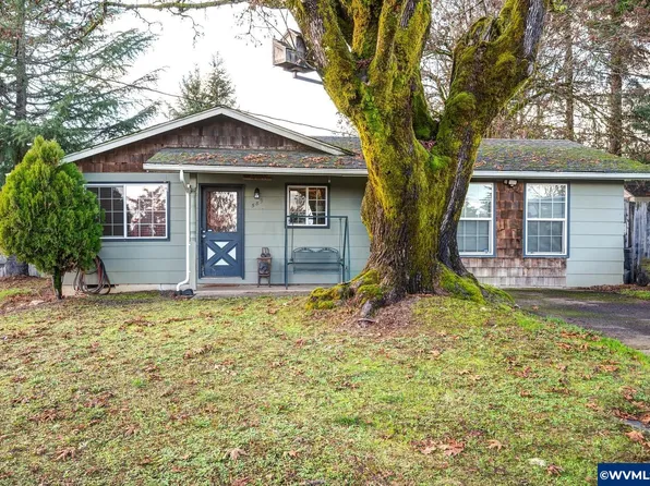 589 Alder St, Falls City, OR 97344