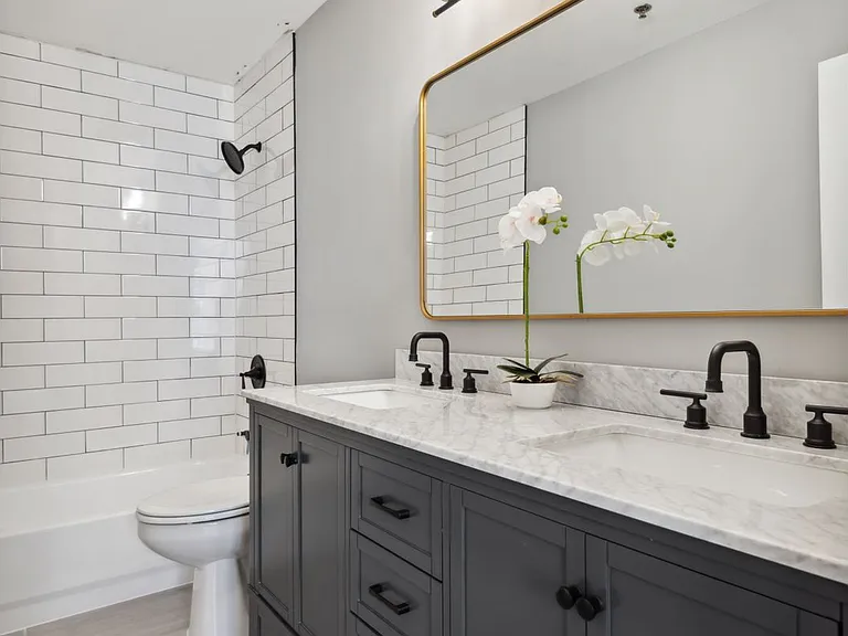 701 W Jackson Blvd #401 — Photo 17