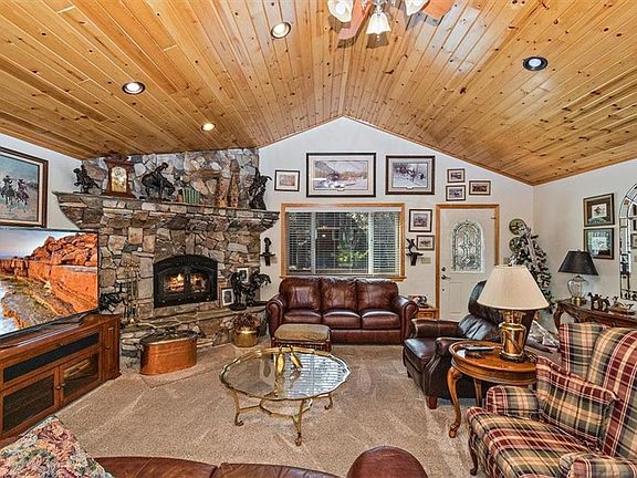 3rd image of 444 Hillen Dale Dr