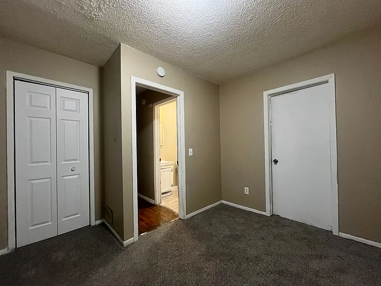 581 Park Street — Photo 9