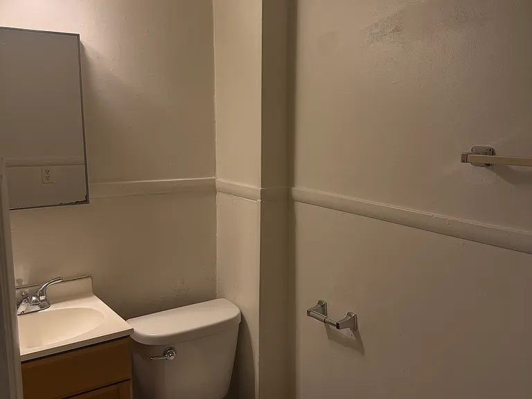 428 Lancaster Ave #1 — Photo 5