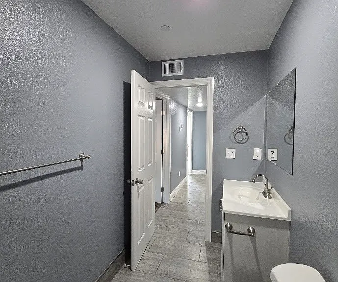 1120 E Fedora Ave #103 — Photo 11