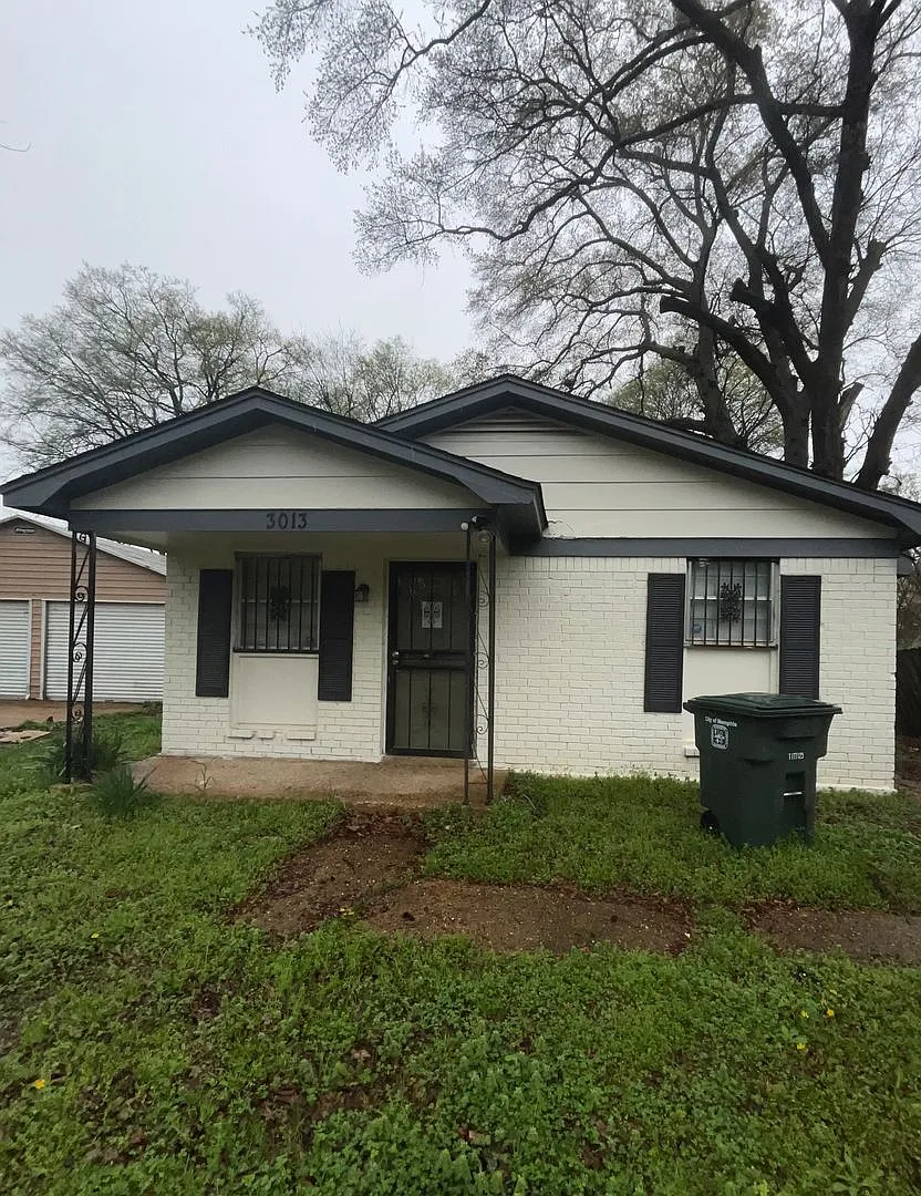Renovated house in quite Neighborhood — Photo 1