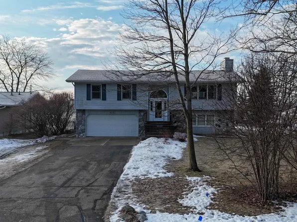 2332 Oconnor Dr, Mount Pleasant, MI 48858