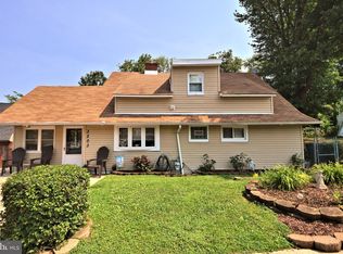 3203 Holyoke Rd, Philadelphia, PA 19114