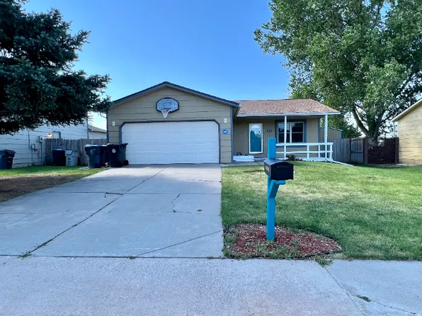 4105 Magnolia Dr, Cheyenne, WY 82009