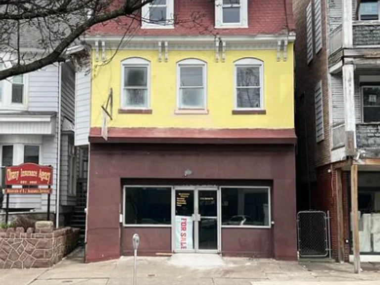 11 S Market St — Photo 1