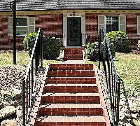 3rd image of 350 Forest Cir