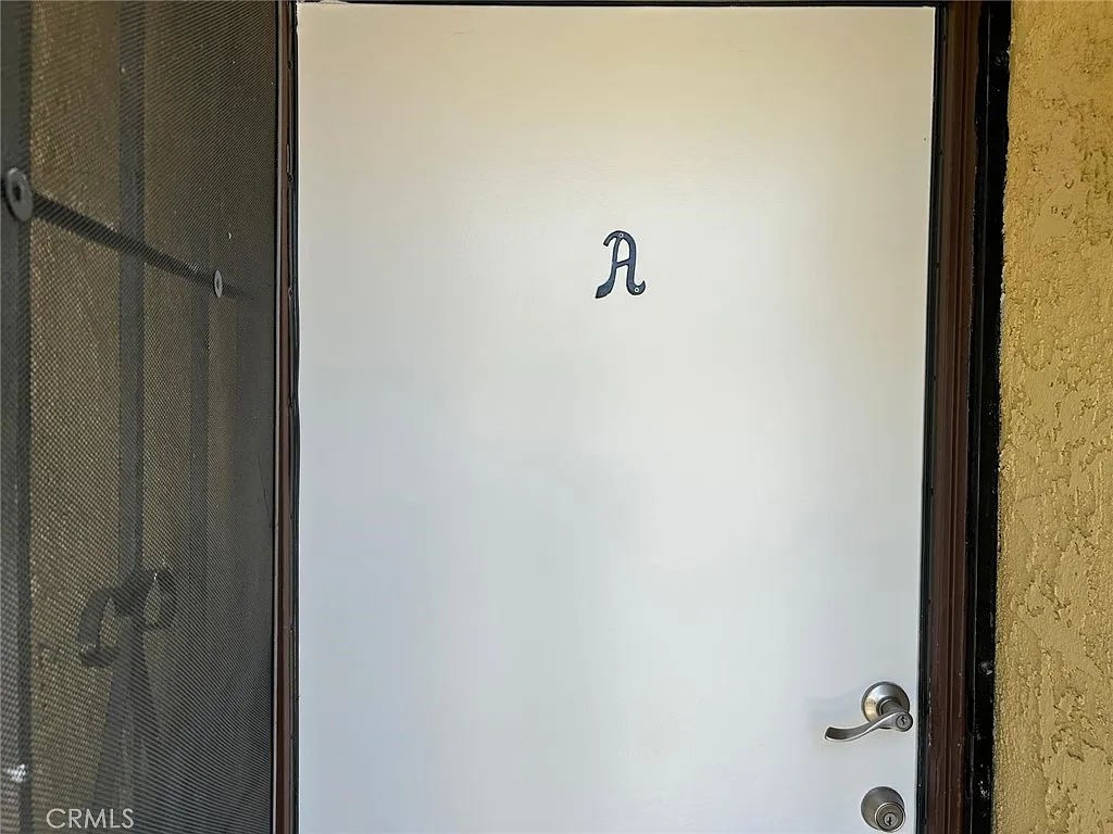 2 bed, 850 sqft, $2,600 — Photo 2