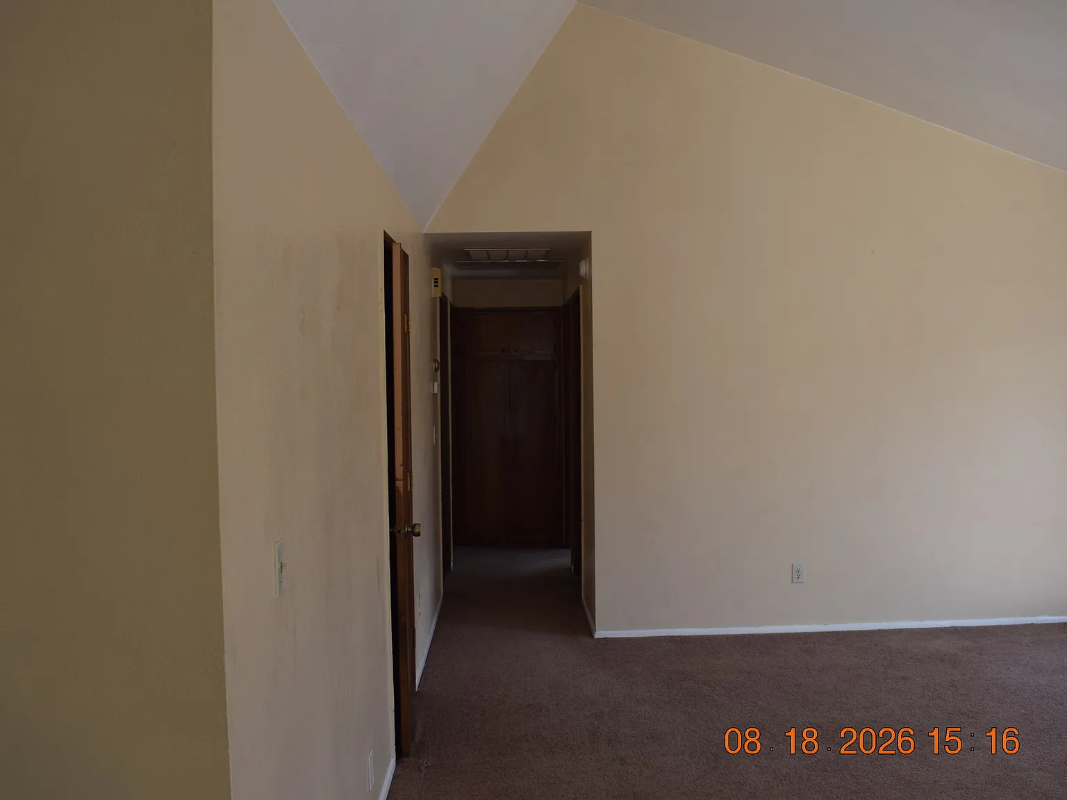 3 bed, 1120 sqft, $2,000 — Photo 1