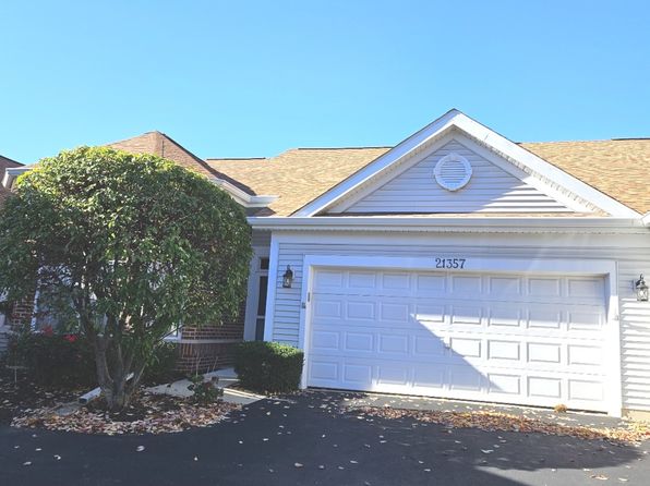 21357 W Douglas Ln
