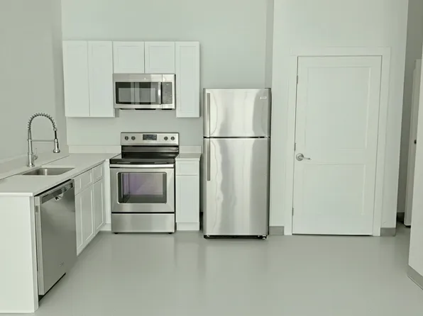 78-80 Middlesex St, Lowell, MA