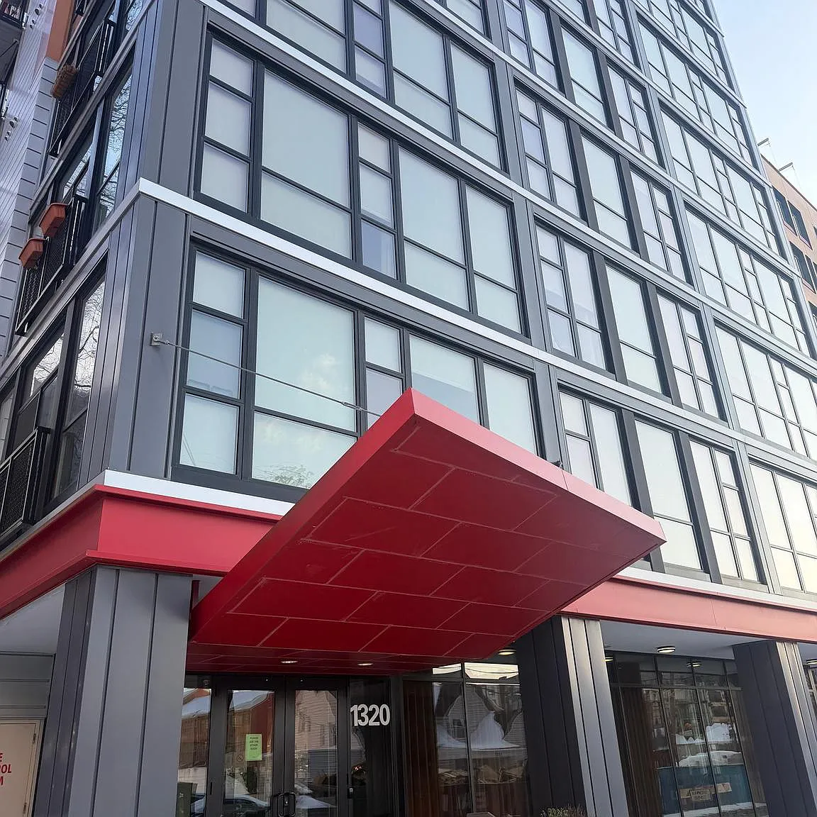 2 bed, 2.0 bath, 744 sqft, $2,000 — Photo 1