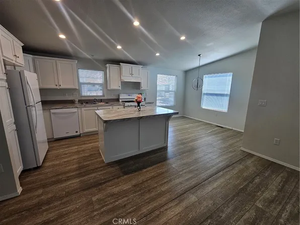 999 S Santa Fe Ave Space 66, San Jacinto, CA 92583