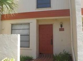 9501 NW 14th Ct, Pembroke Pines, FL 33024