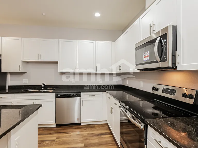 20709 W Stone Hill Rd — Photo 5