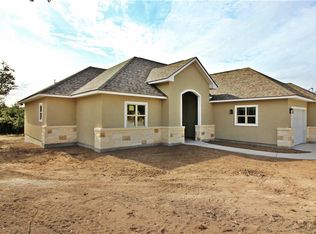 1610 Cottonwood Rd, Fischer, TX 78623