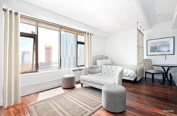 Rented by Modern Spaces | media 21