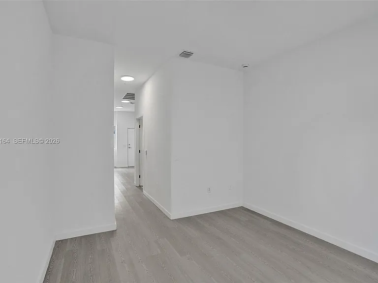 1567 NW 1st St #5 — Photo 17