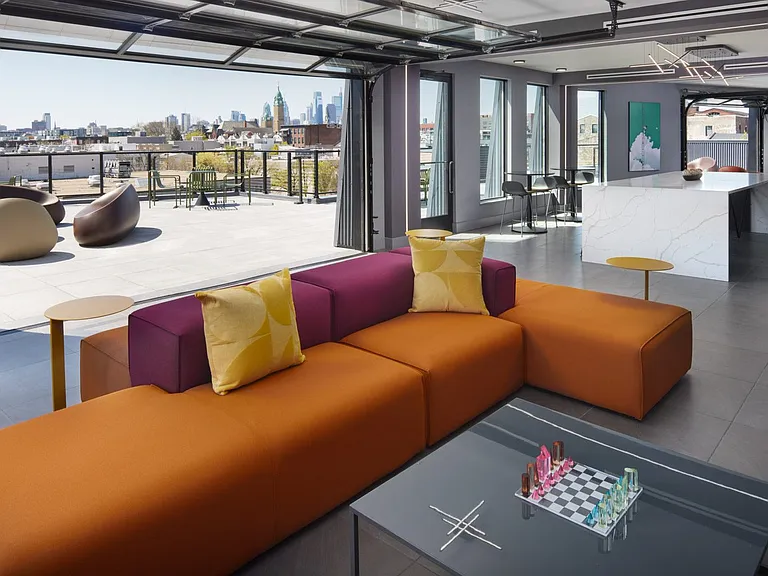 Glassworks Apartments — Photo 11