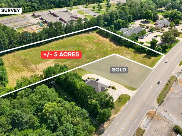 W Main St, Tupelo, MS 38801