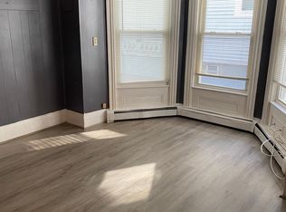 7 Manchester St #1R, Pawtucket, RI 02860