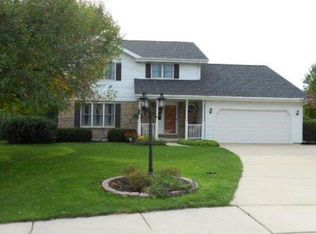 403 Sanders Ct, Yorkville, IL
