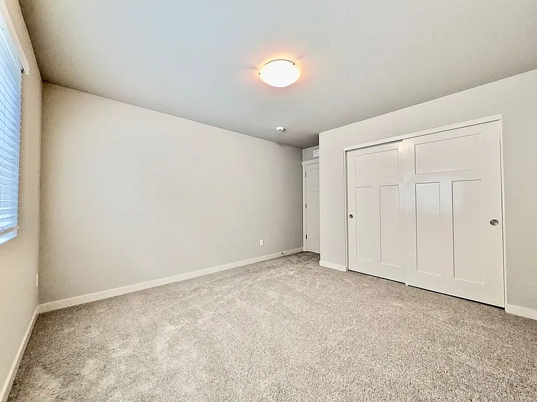8912 SW Chokecherry Ln — Photo 32