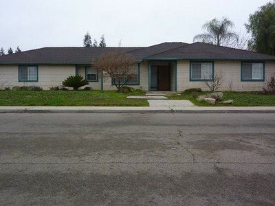 737 W Kip Patrick Dr, Reedley, CA, 93654