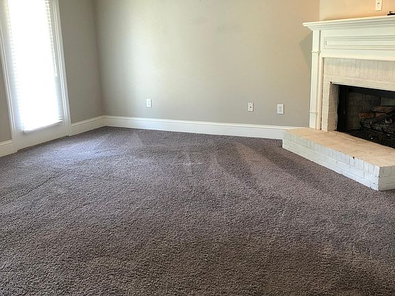 4th image of 339 White Oak Dr