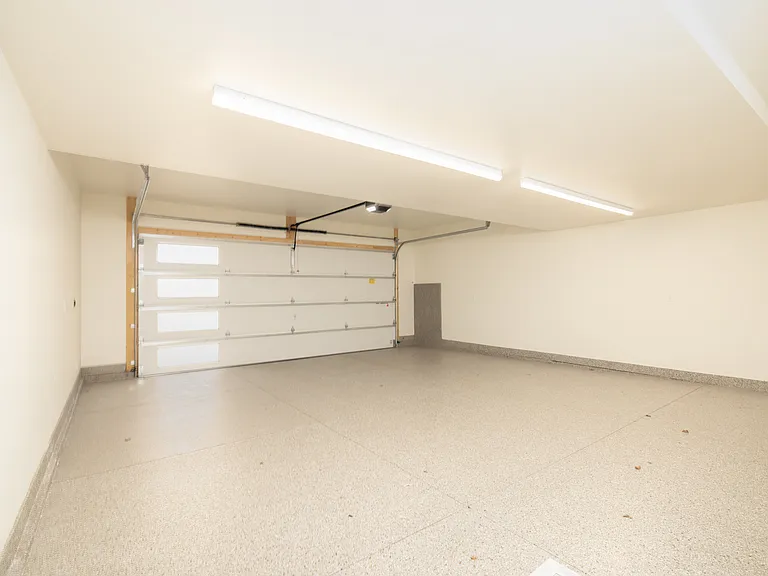 1285 Lasso Trl — Photo 47