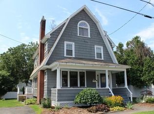4 Lincoln St, Greenfield, MA 01301