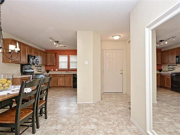 5th image of 1430 Big Bend Dr Unit 6