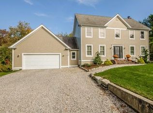 12 Back River Dr, Dartmouth, MA 02747