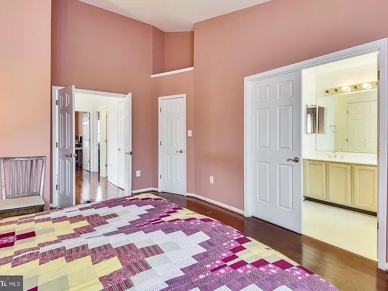 13500 Martha Jefferson Pl — Photo 23