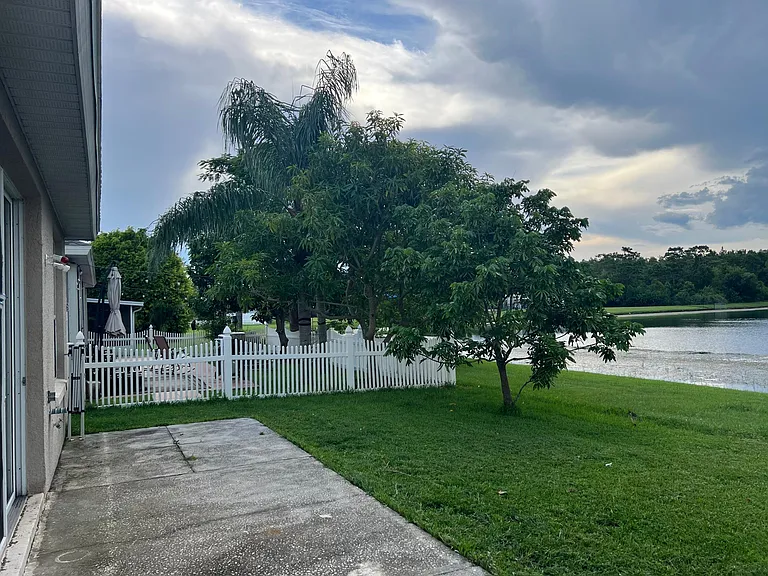 710 Lake Biscayne Way — Photo 34