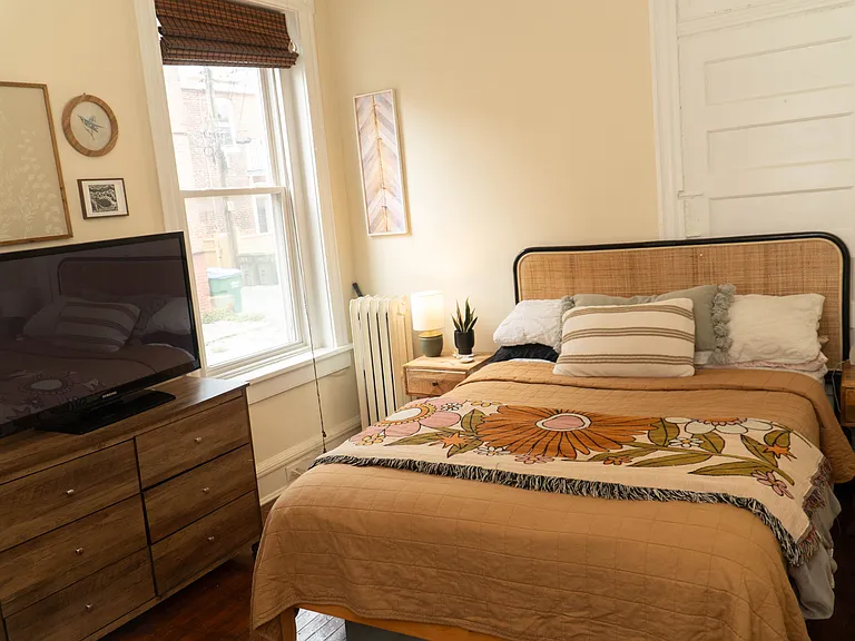 302 N Mulberry St — Photo 4