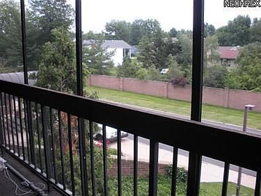3rd image of 100 Fox Hollow Dr APT 308
