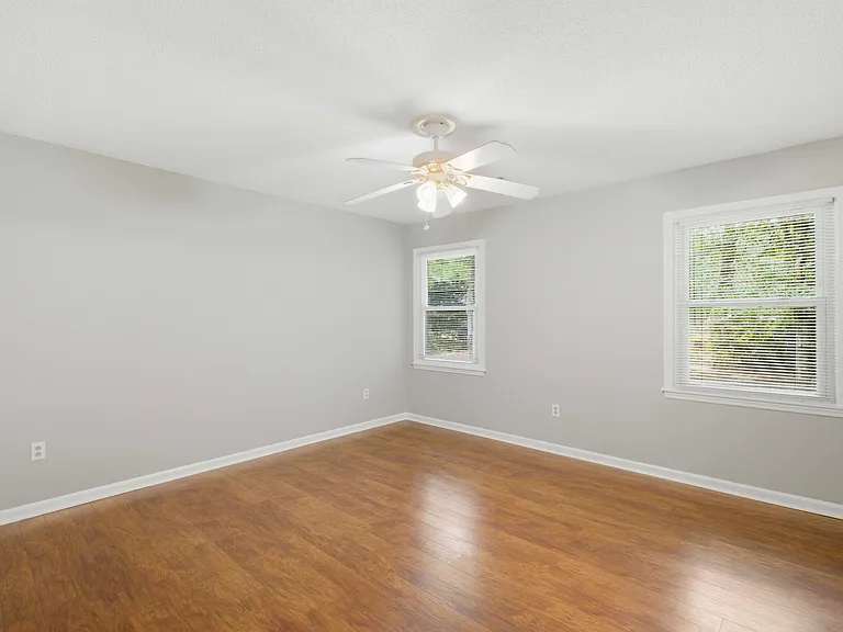 2067 Dogwood Rd — Photo 20
