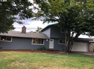 847 S 38th St, Springfield, OR 97478