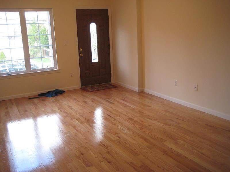 2nd image of 4011 195th St