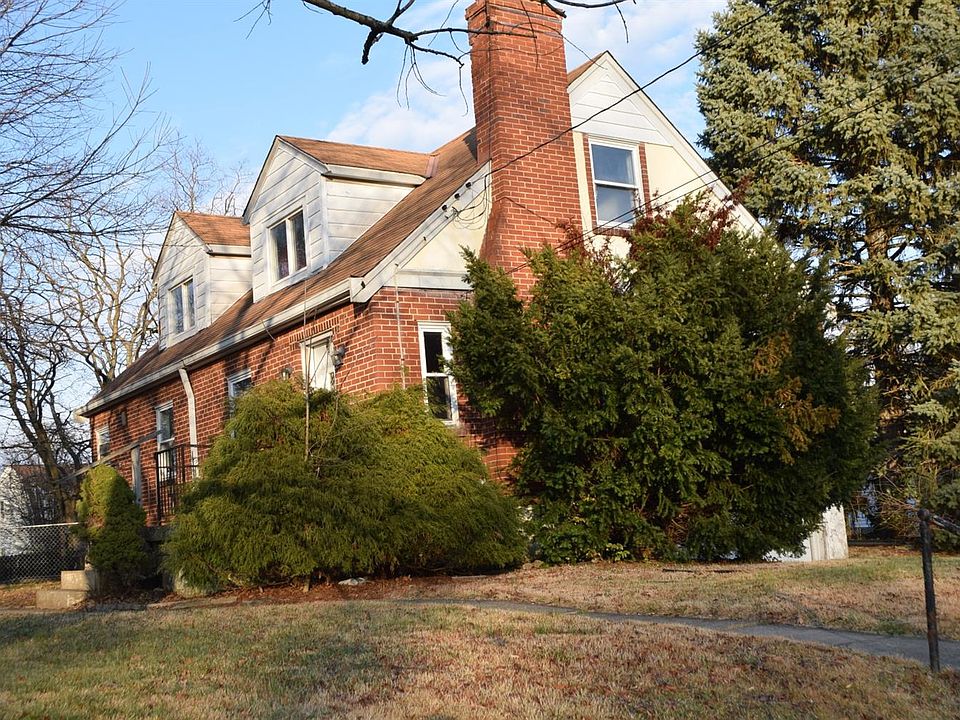1st image of 384 Bob Dr
