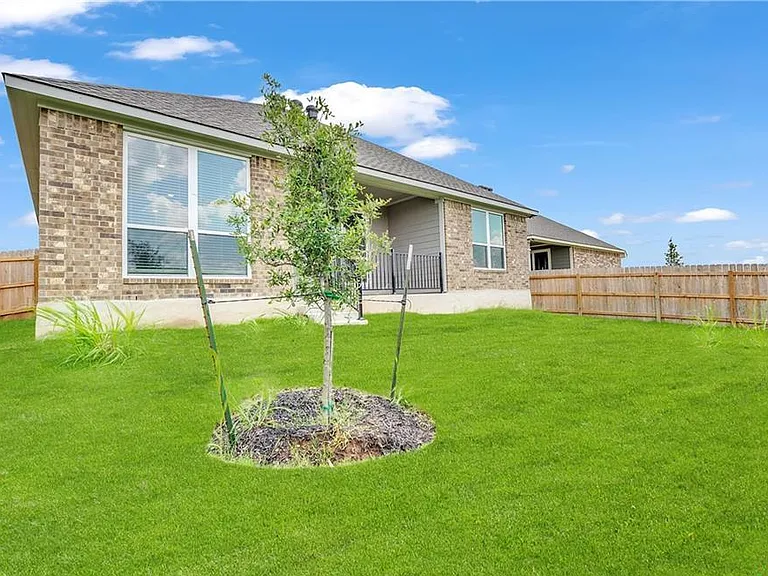 4537 Allison Dr — Photo 34